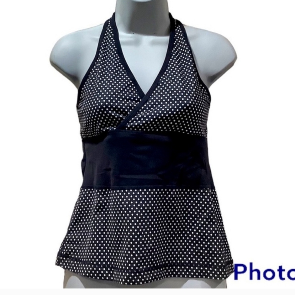 Lululemon black and white polka dot exercise top. Sz S
